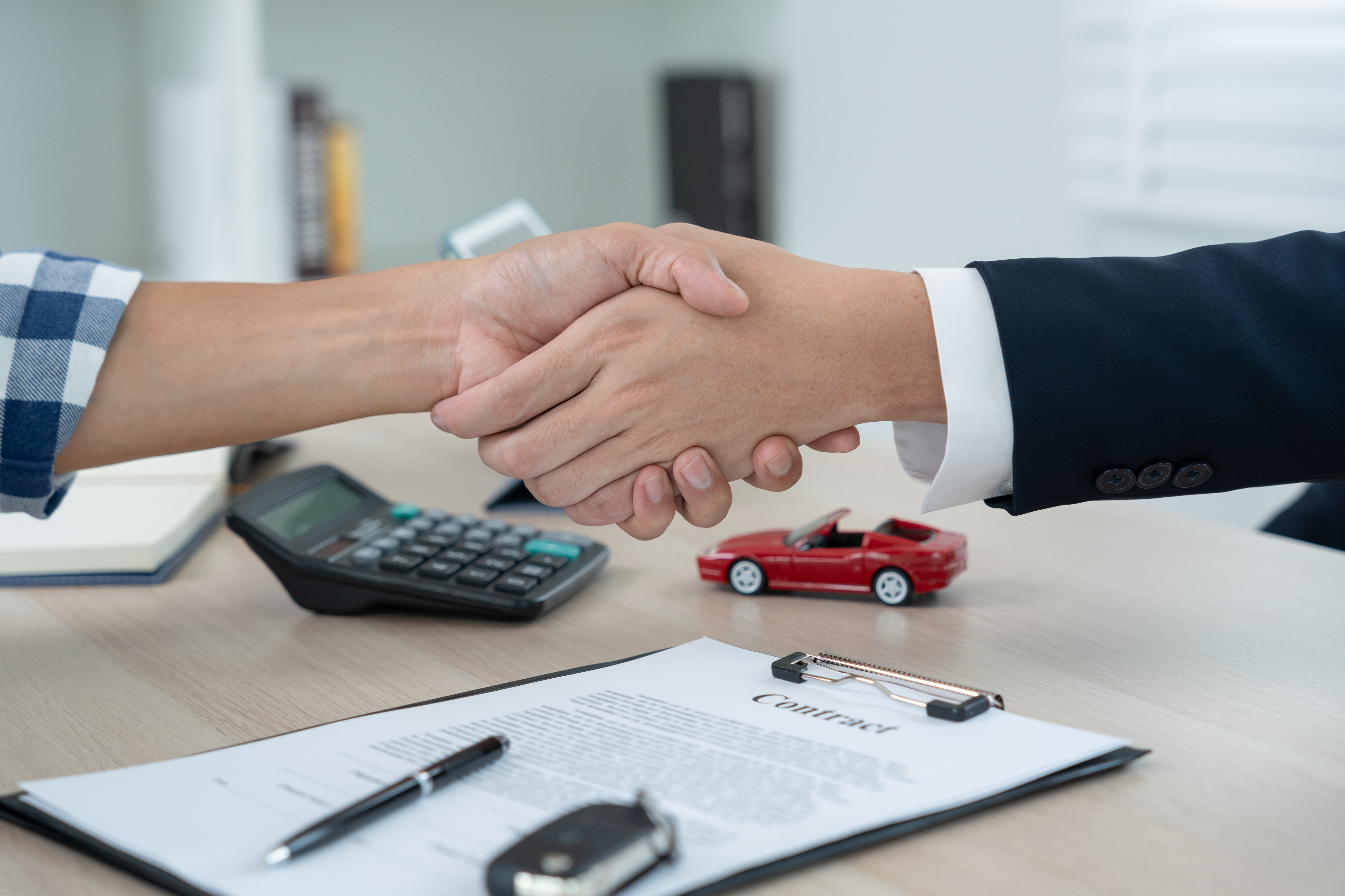 Vecteezy Lease Rental Car Sell Buy Dealership Shake Hand Customer 25025749