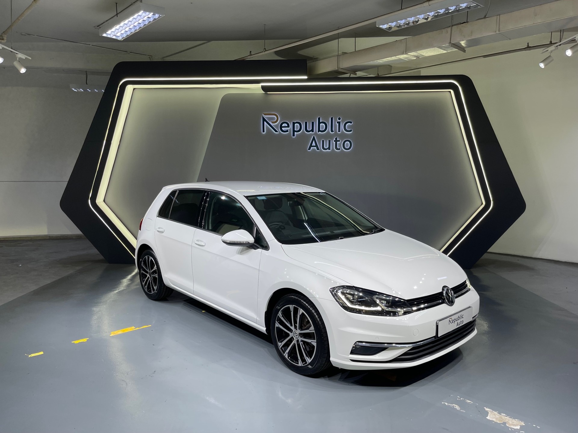 01 USEDVOLKSWAGENGOLF