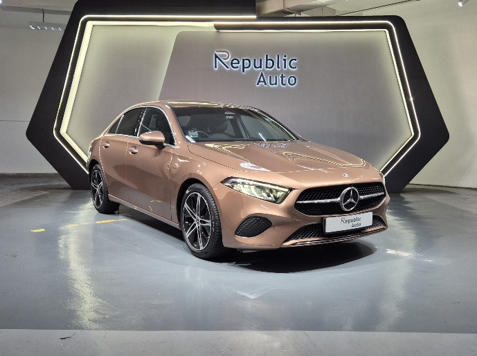 01 BUY USED A180 REPUBLIC AUTO